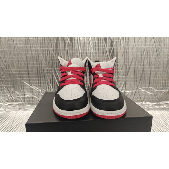 Jordan 1 Mid (PS) Black Very Berry White , 640734-016, Size 1.5Y
